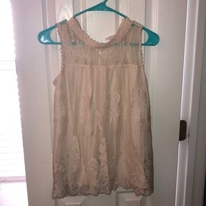 Adorable tank top🤍